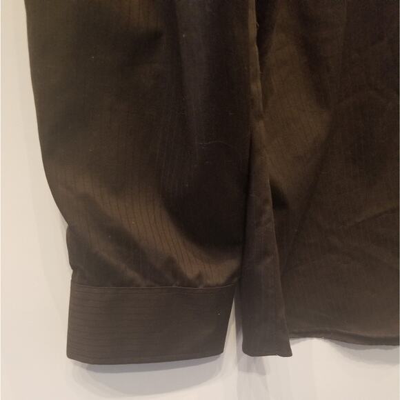Van Heusen Brown Button Down Men's Dress Shirt - Picture 6 of 7